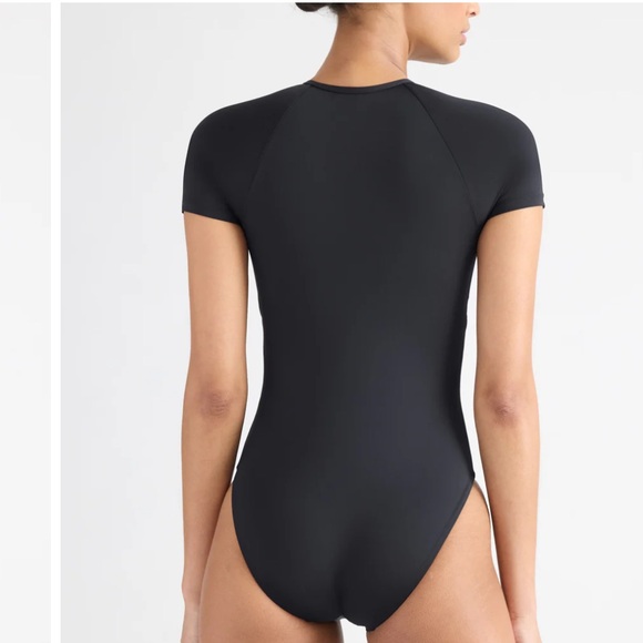 NWT Knix Short Sleeve One-piece Swimsuit Black Size Small - Picture 2 of 12